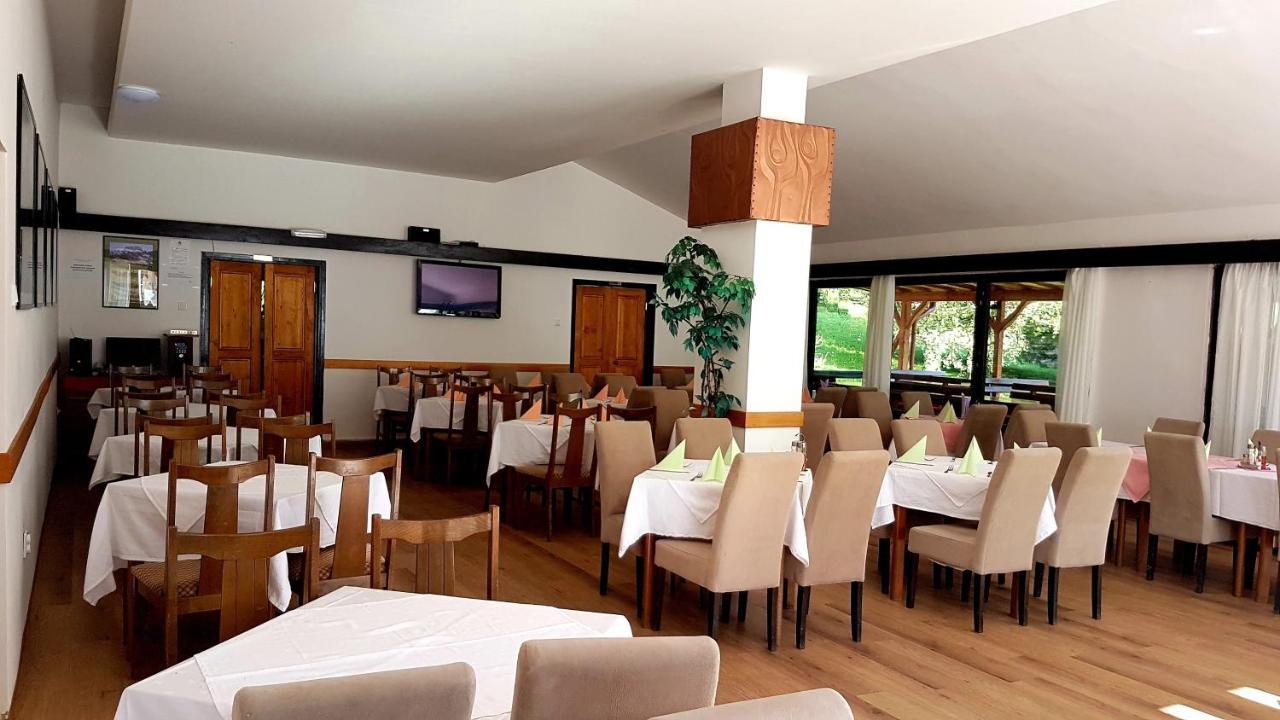 Hotel Mladost เทียนทิชเท ภายนอก รูปภาพ