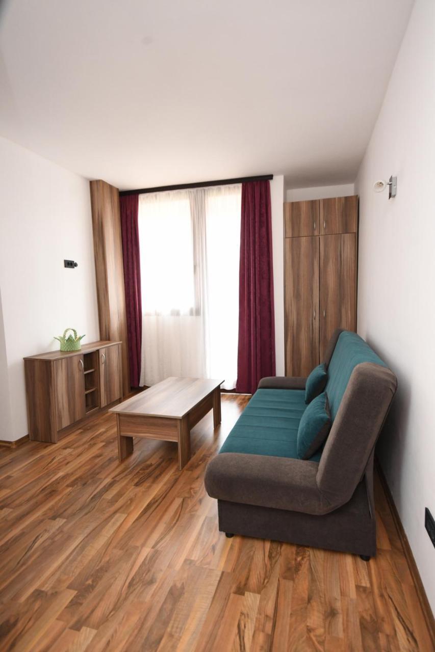 Hotel Mladost เทียนทิชเท ภายนอก รูปภาพ